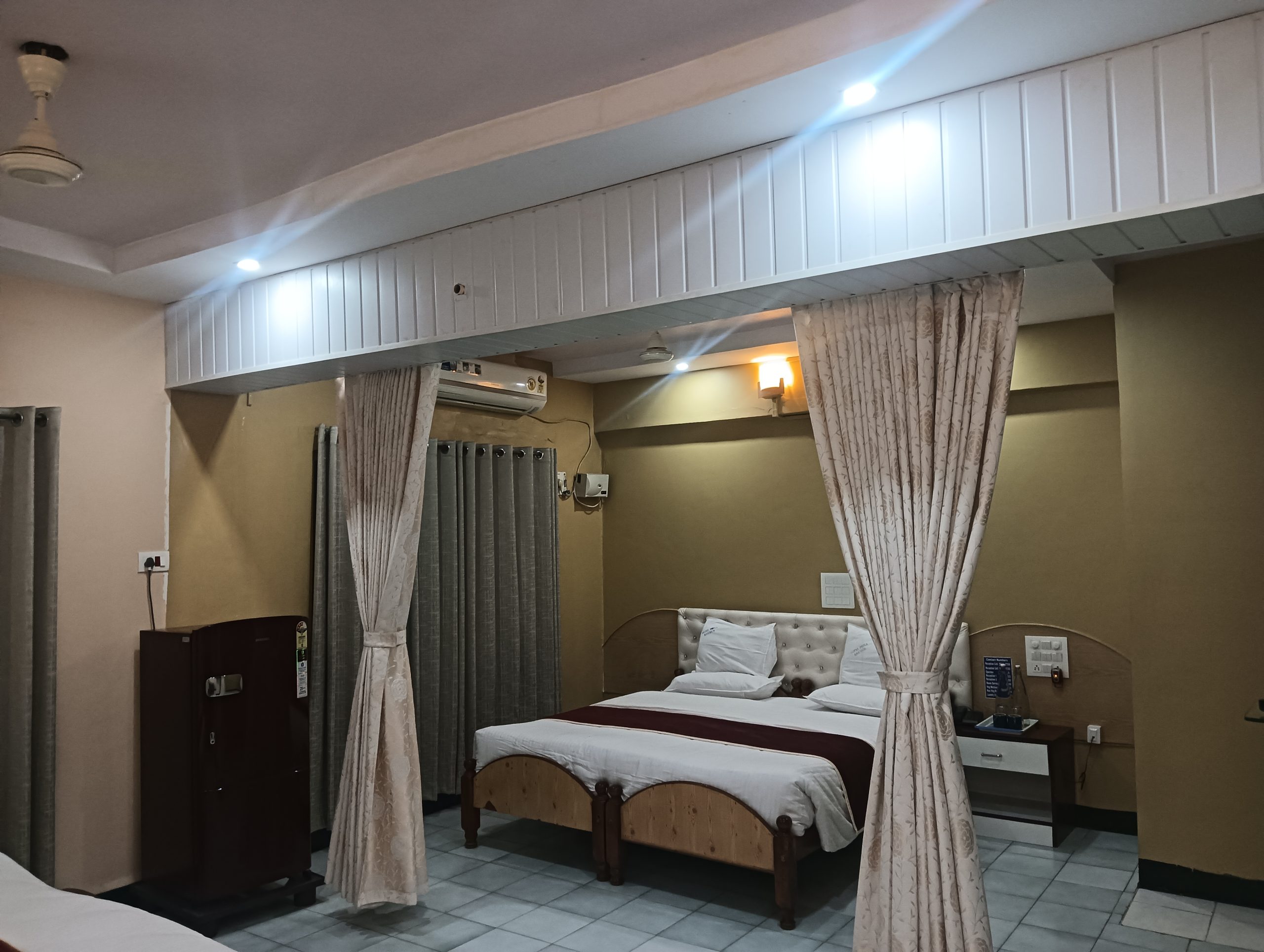 HOtel Priya Raichur
